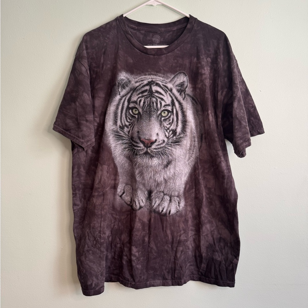 The Mountain White Tiger Earthy Brown T-Shirt (XL)